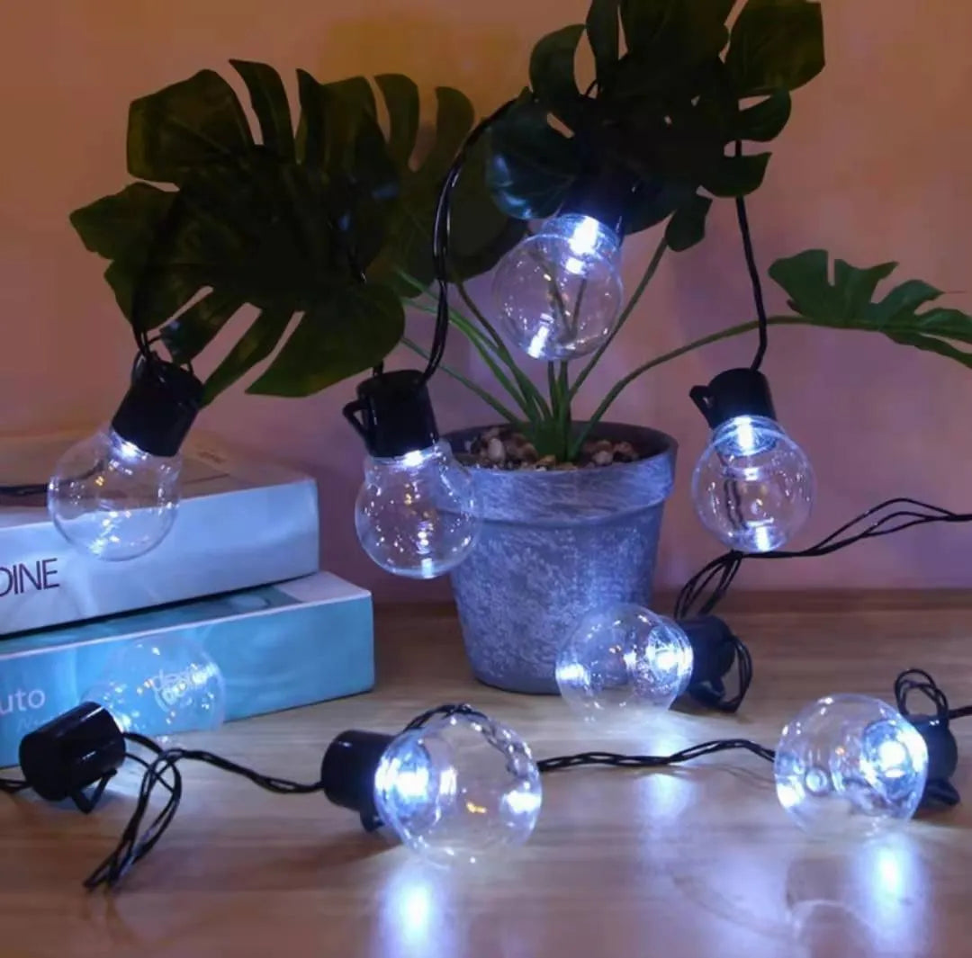 10 metre solar-powered decorative string lights with 40 LED bulbs for outdoor festival and garden use