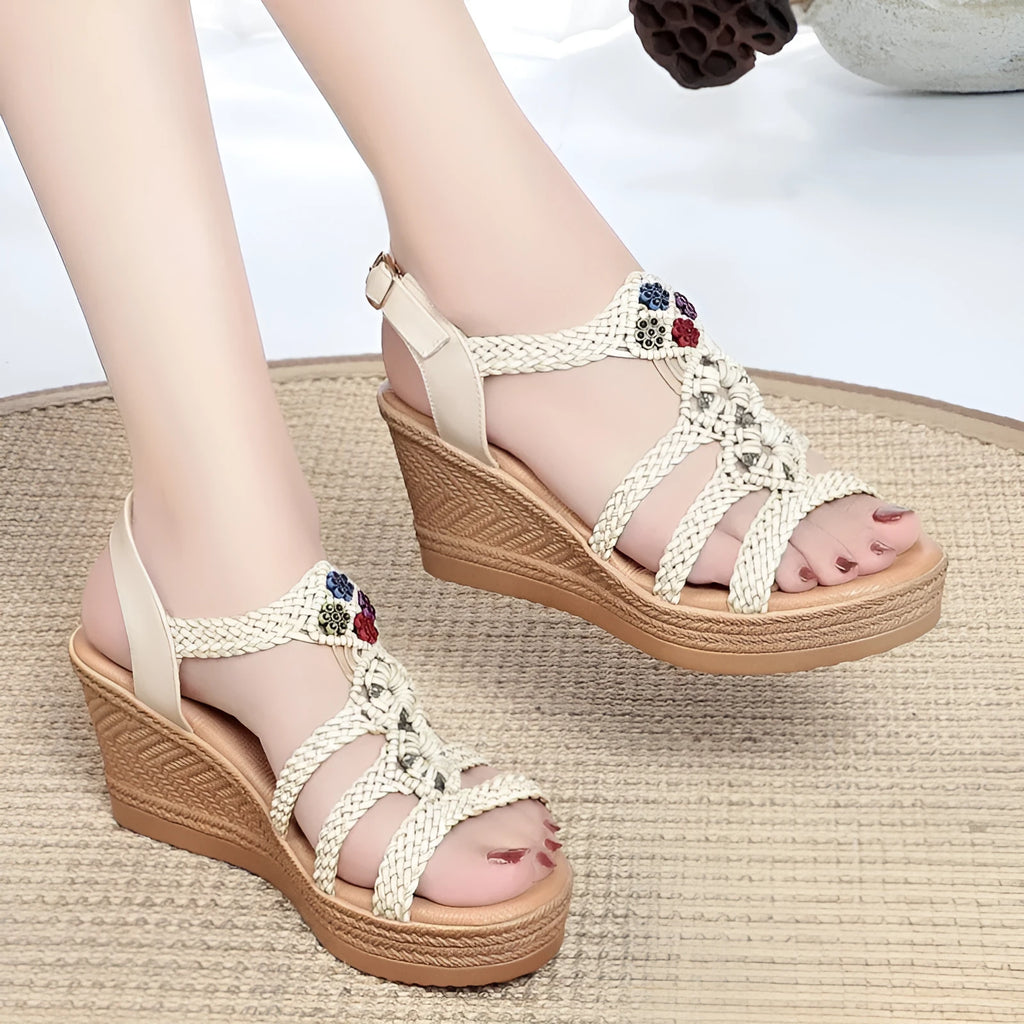 Women's platform sandals in beige with ankle-strap buckle and fish mouth toe