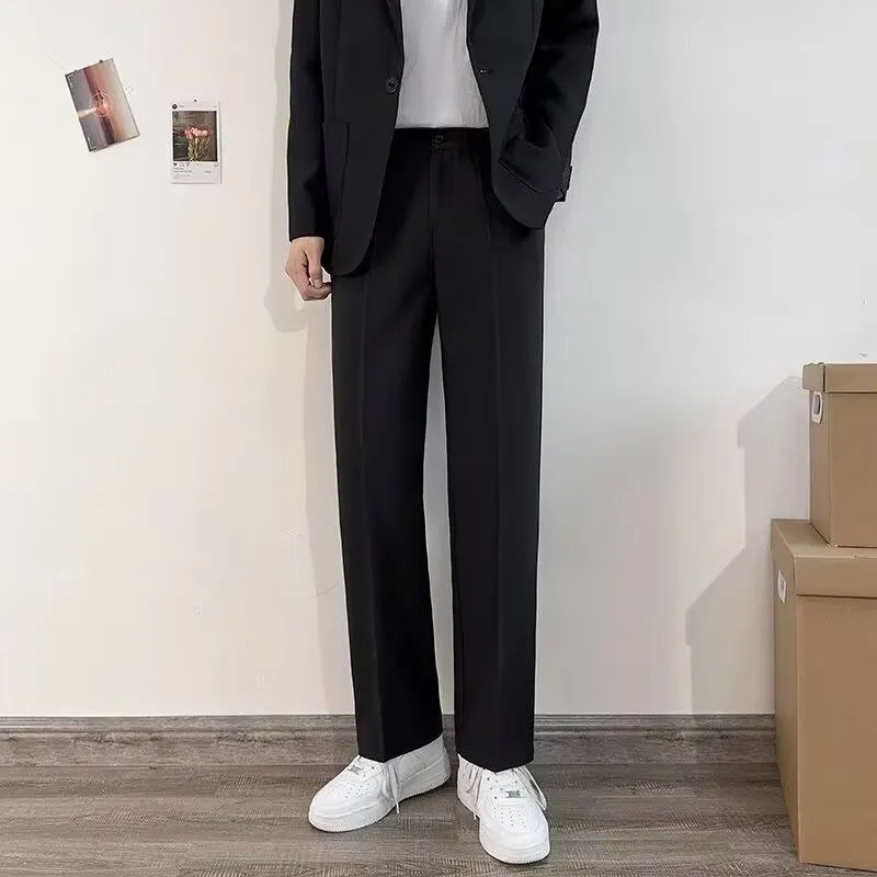 Plus size men's college style suit set with coat, trousers, shirt and tie in loose fit
