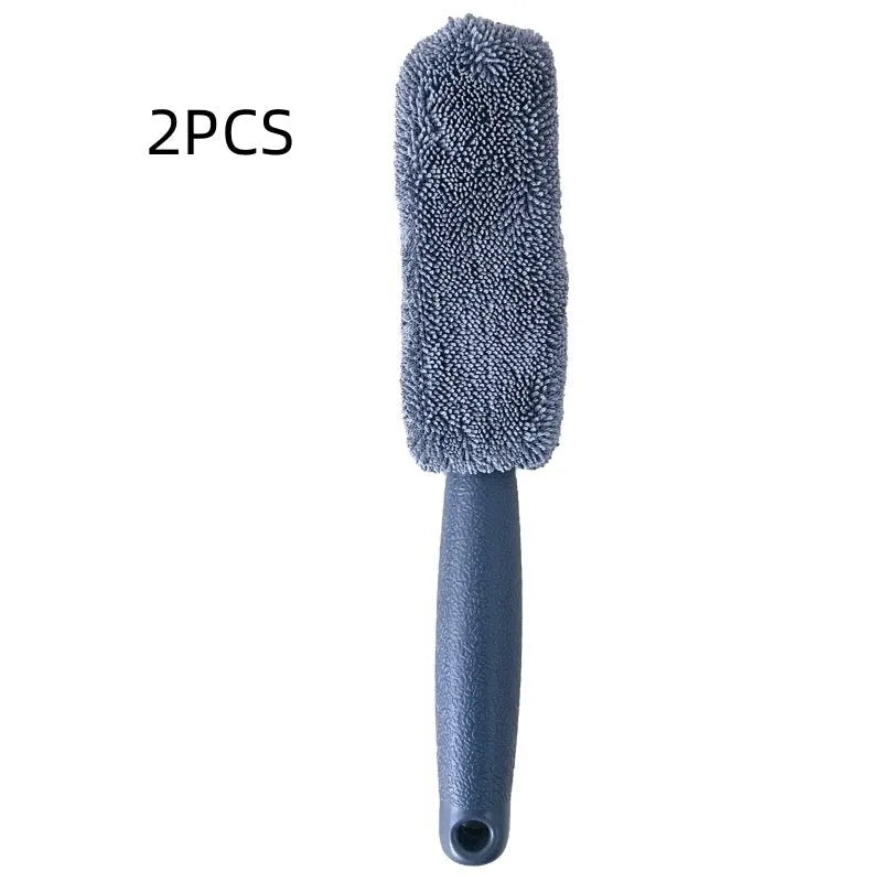 Microfiber car tyre brush with long 29cm handle in blue colour for cleaning alloy wheels