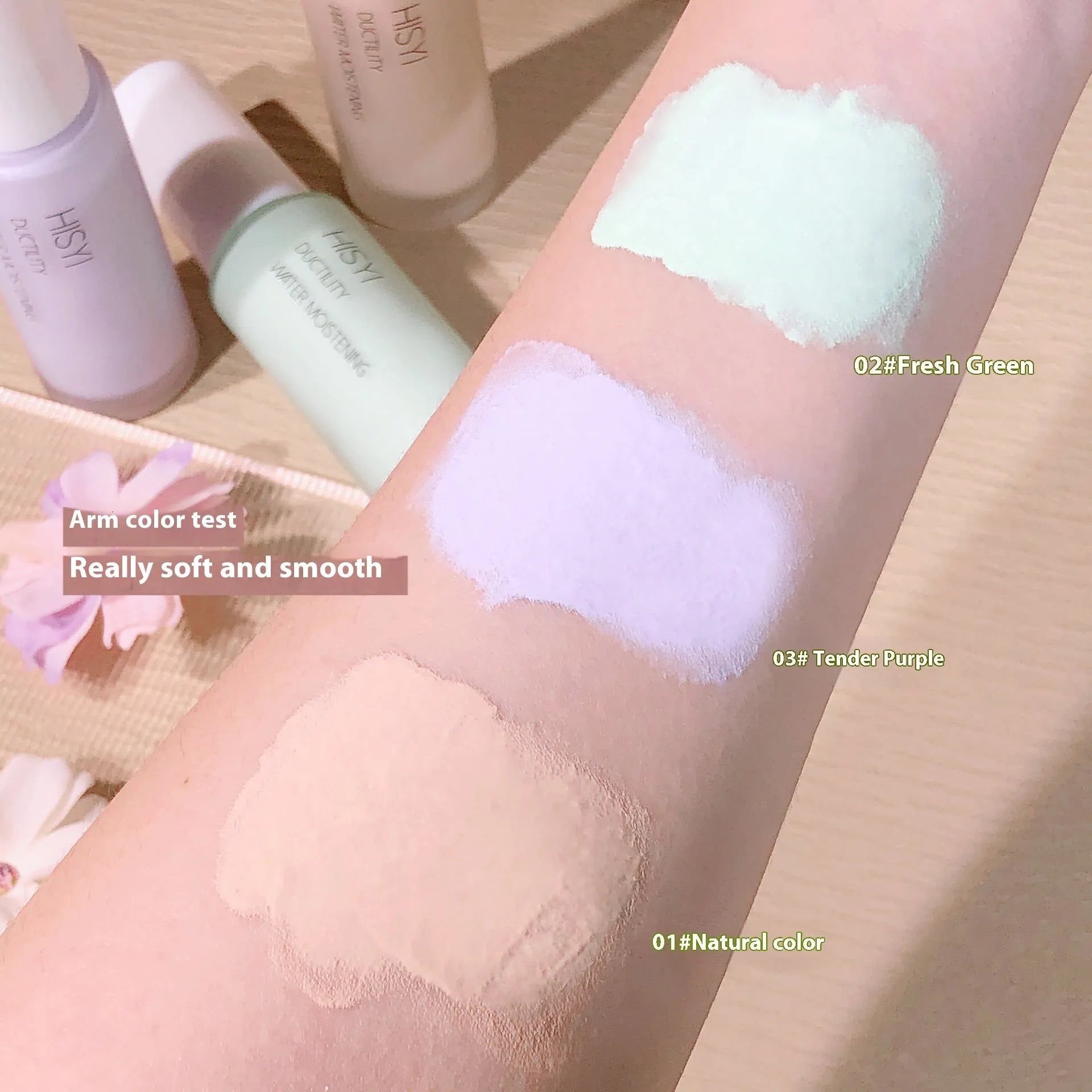Silky clear makeup primer with brightening effect in three colour options