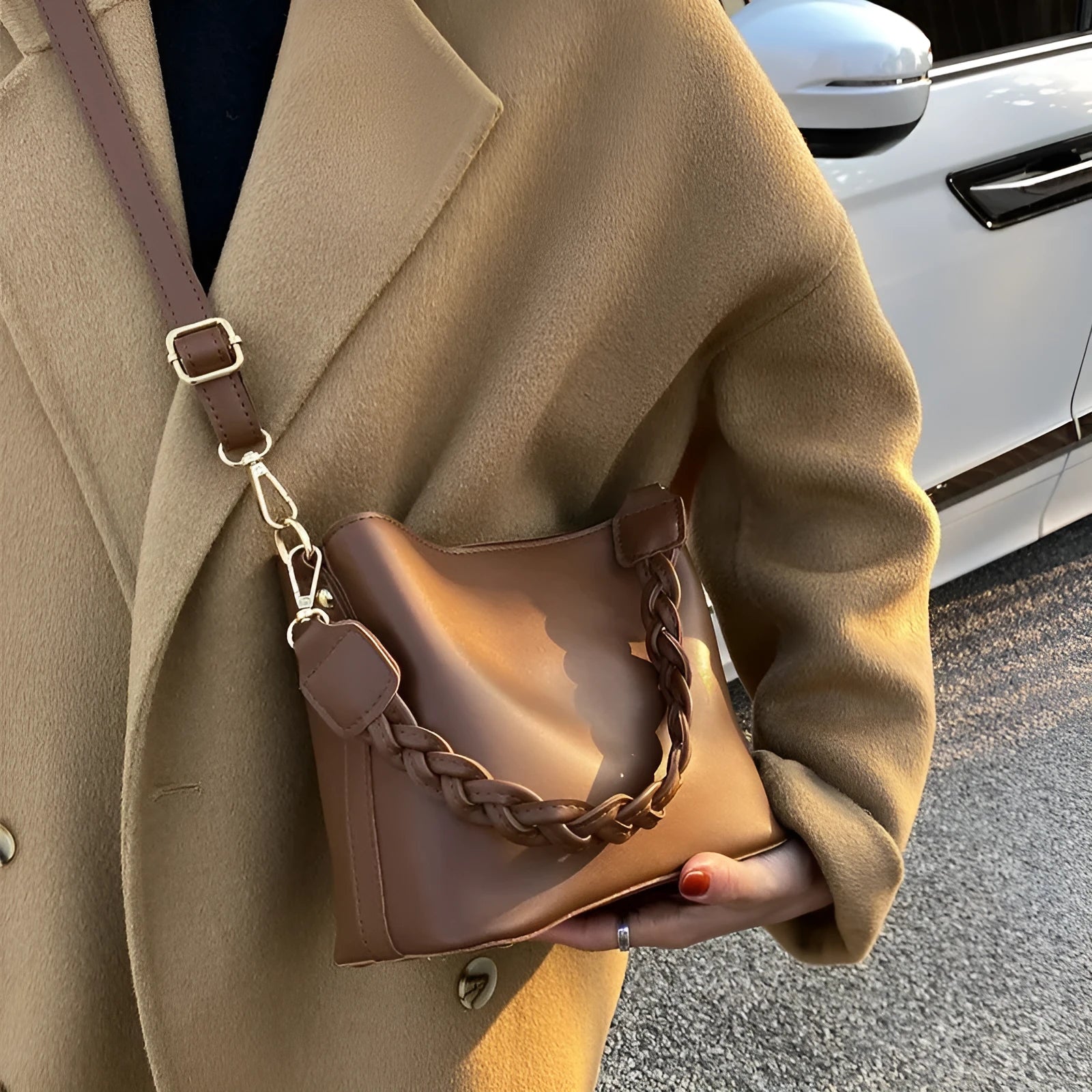 Retro woven pattern crossbody bucket bag with adjustable strap in khaki colour