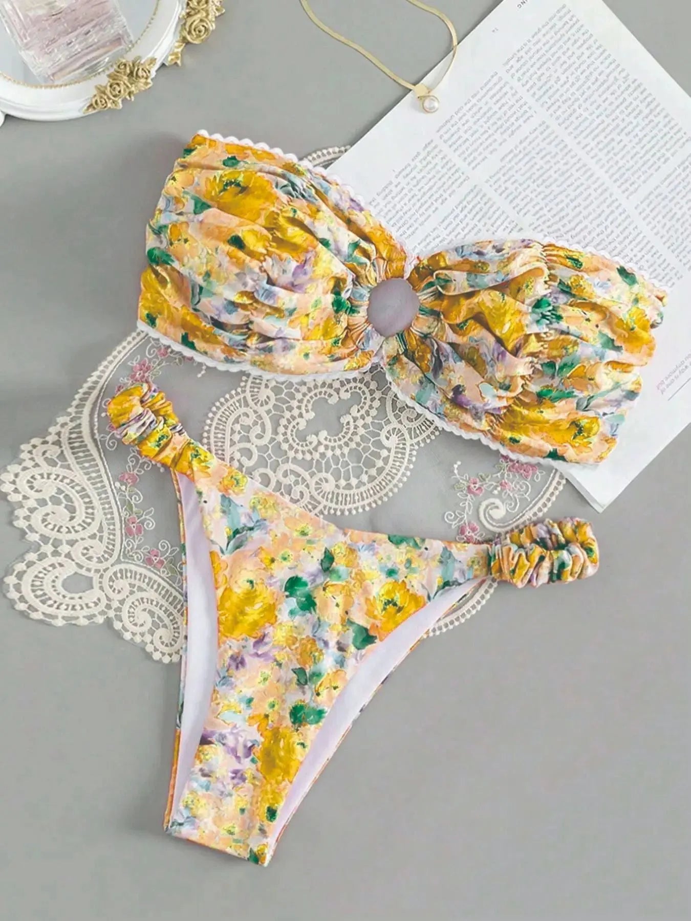 Floral print lace trim bikini set in blue colour, European style swimwear