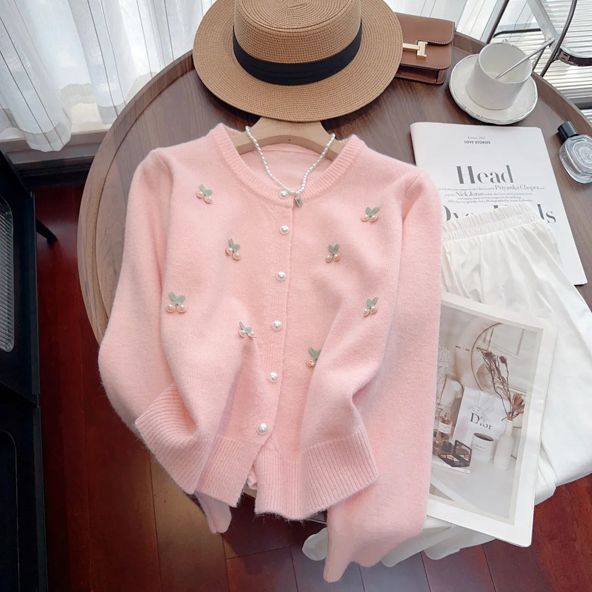 Women's cashmere cardigan with beaded trim in French sweet style, available in four colours