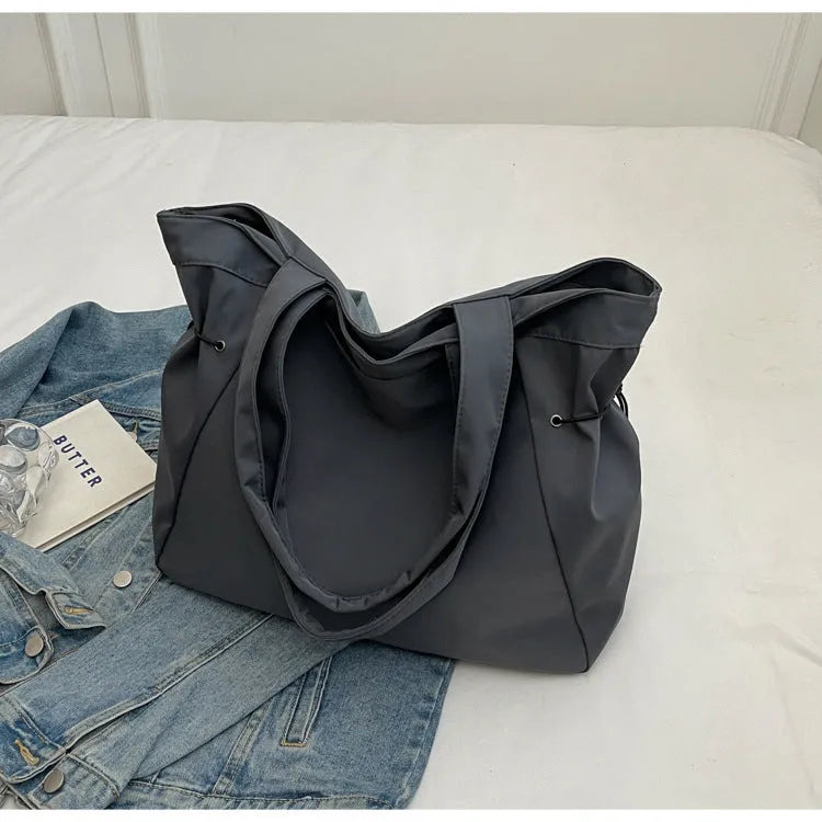 Soft Oxford cloth folding shoulder tote bag in street trend style with shoulder strap