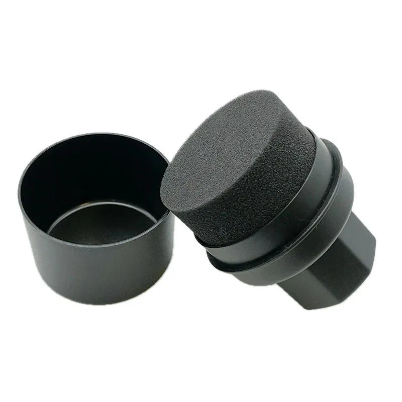 Car tyre polishing sponge brush with lid for tyre dressing application
