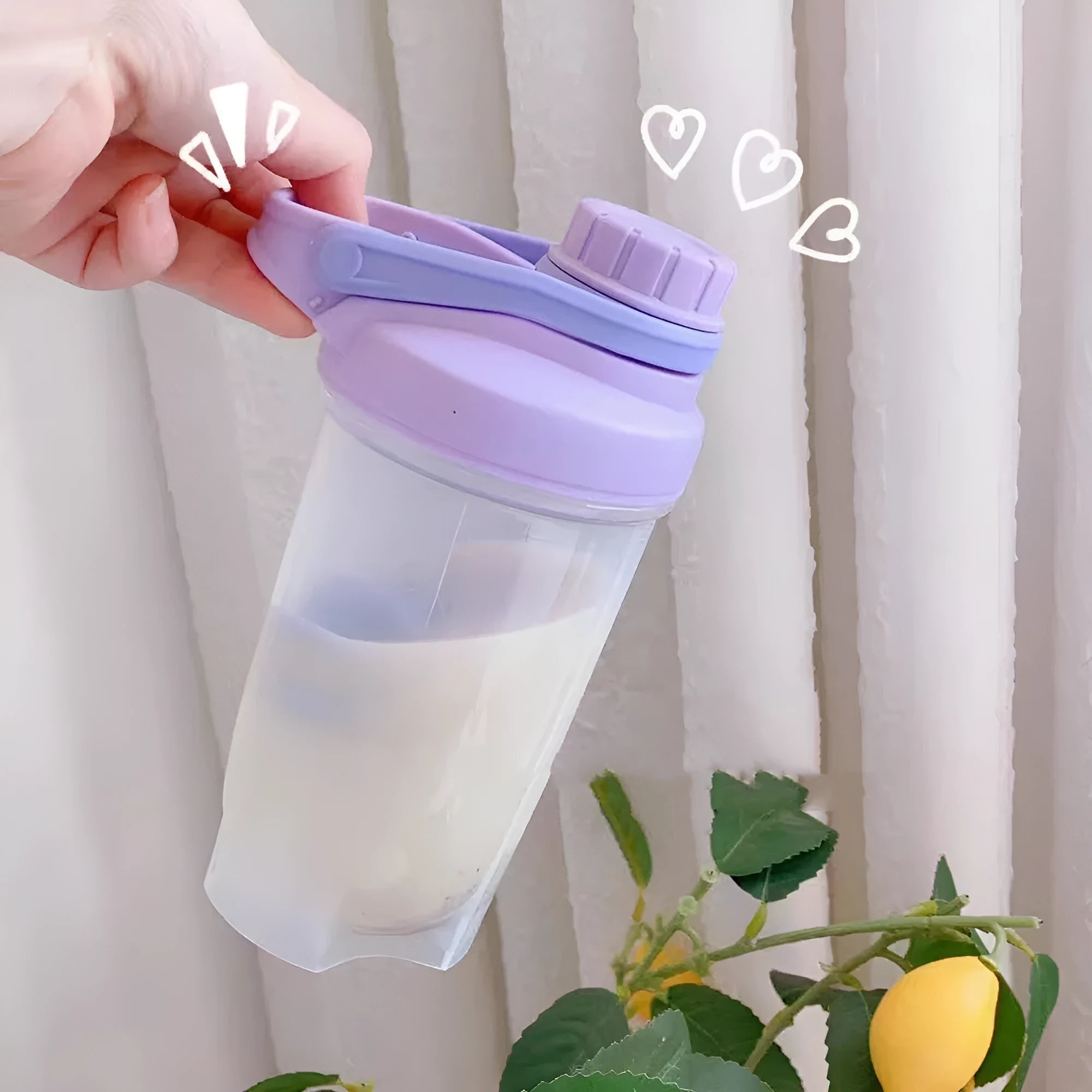 Blender shaker bottle with stirring ball, leakproof knob closure, available in purple, blue, pink, yellow, grey, 500ml and 700ml sizes