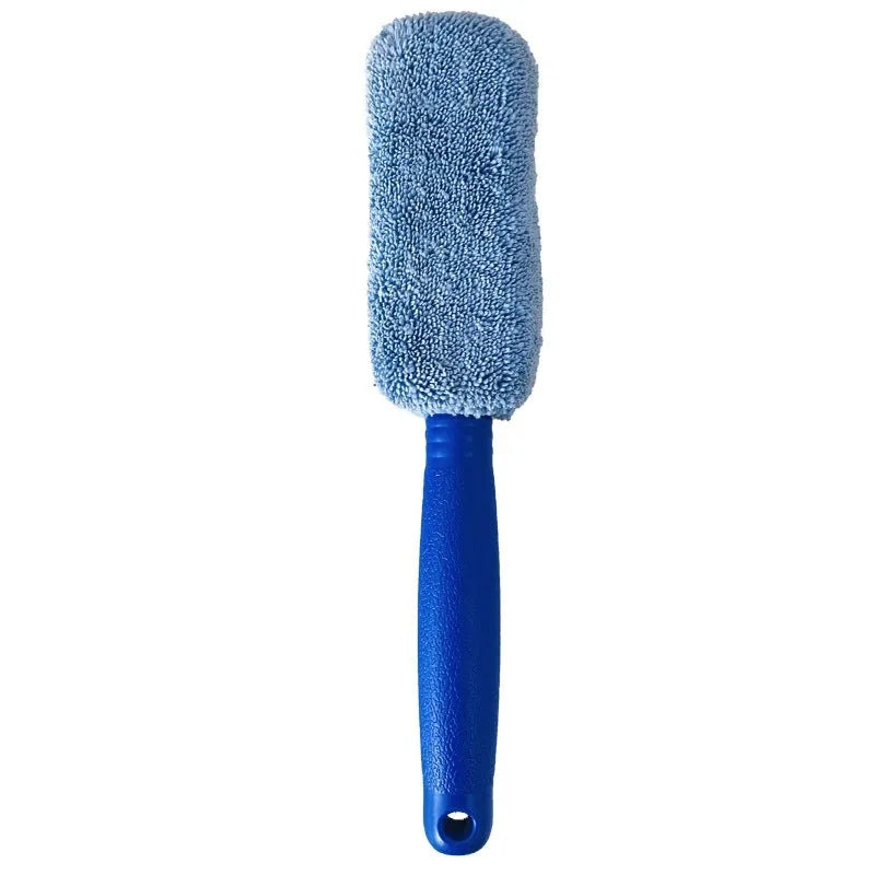 Microfiber car tyre brush with long 29cm handle in blue colour for cleaning alloy wheels