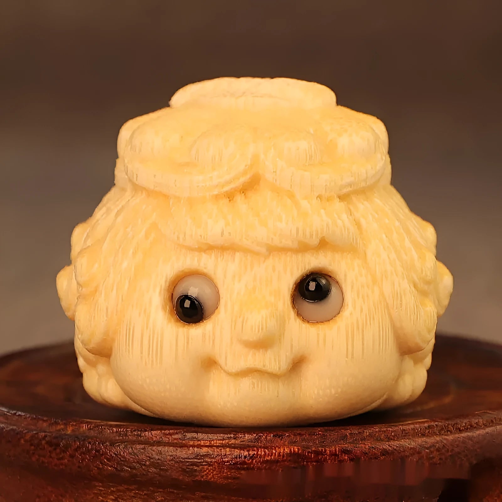 Golden Toad Princess ornament carved from solid bamboo, cute style decorative figurine