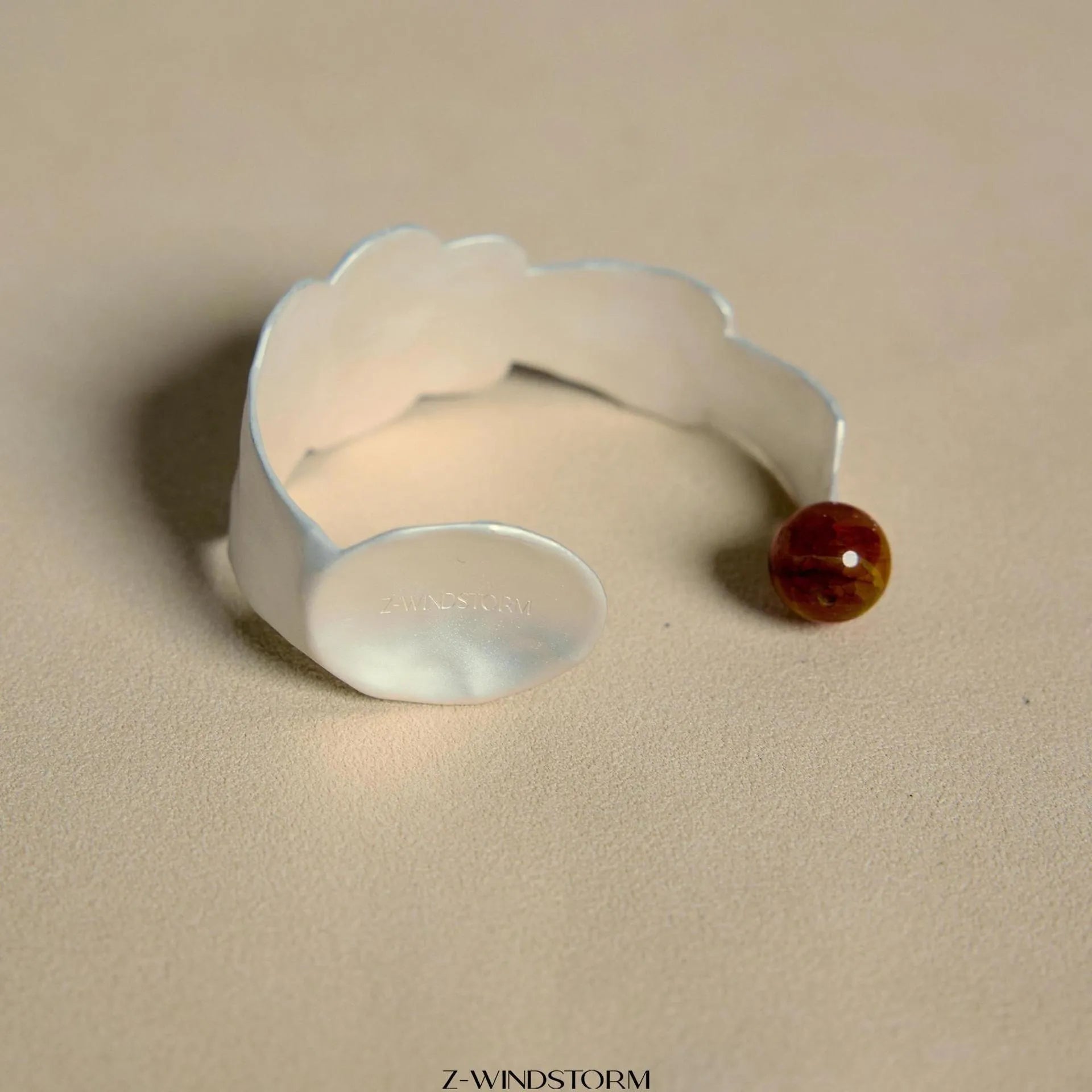 Small round spoon stewed pork design ring and bracelet set with electroplated alloy construction