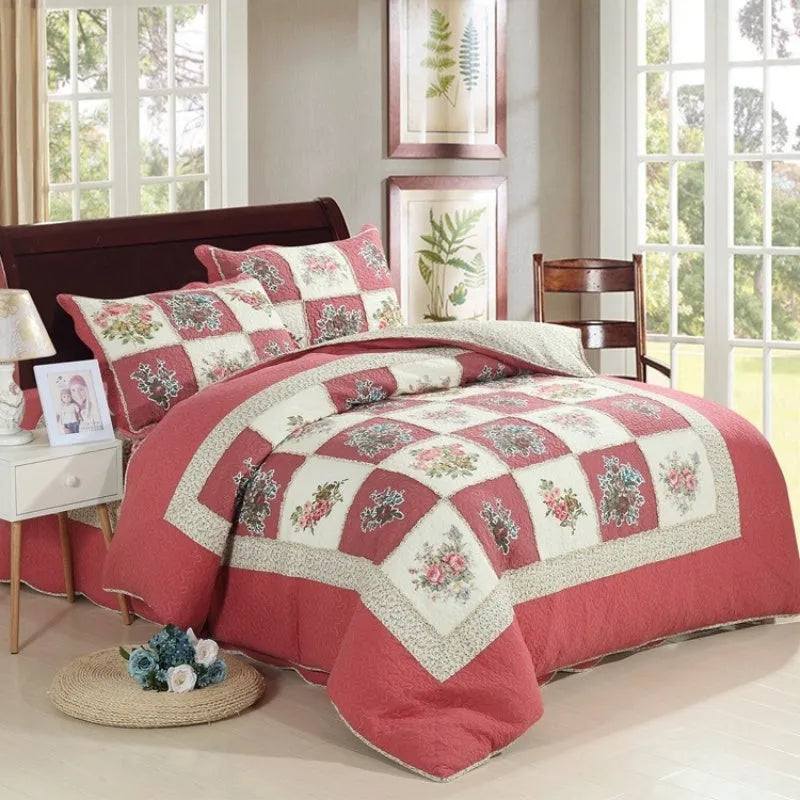 Pure cotton quilted bedspread three-piece set in bedspread style with matching pillowcases.