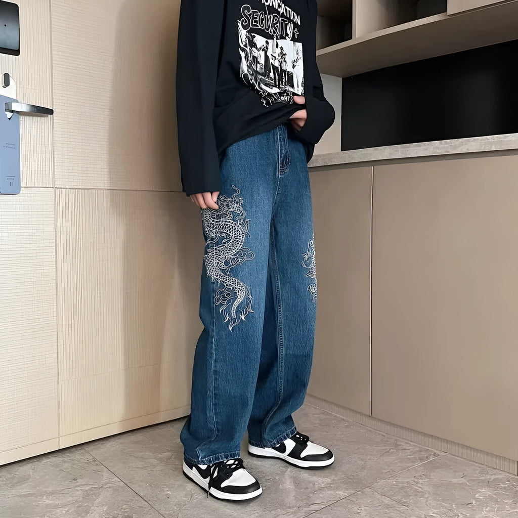 Men's loose embroidered jeans in Golden Dragon colour with cowboy fabric and three-dimensional tailoring, available in sizes S to 3XL.