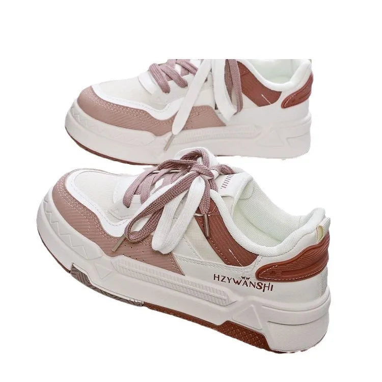 Children's beige board shoes with cross shoulder straps and thick rubber sole, front lace-up fastening