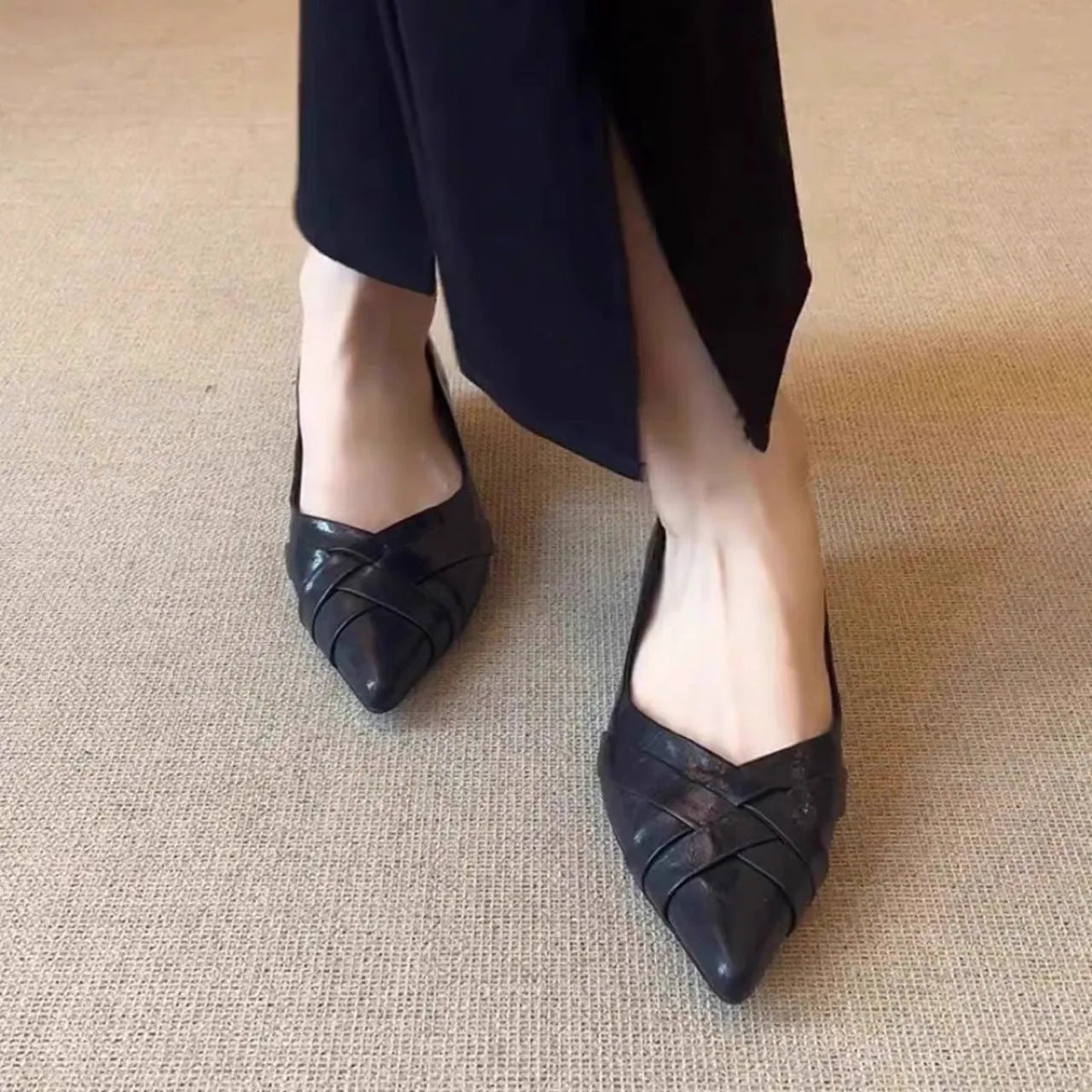 French minimalist pointed toe height increasing flat bottom pumps in solid colour