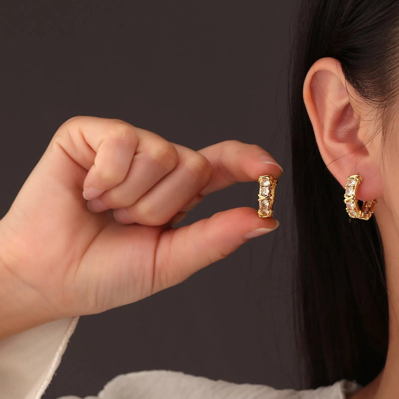 Geometric hexagonal earrings with clover cross design in silver or gold electroplated finish