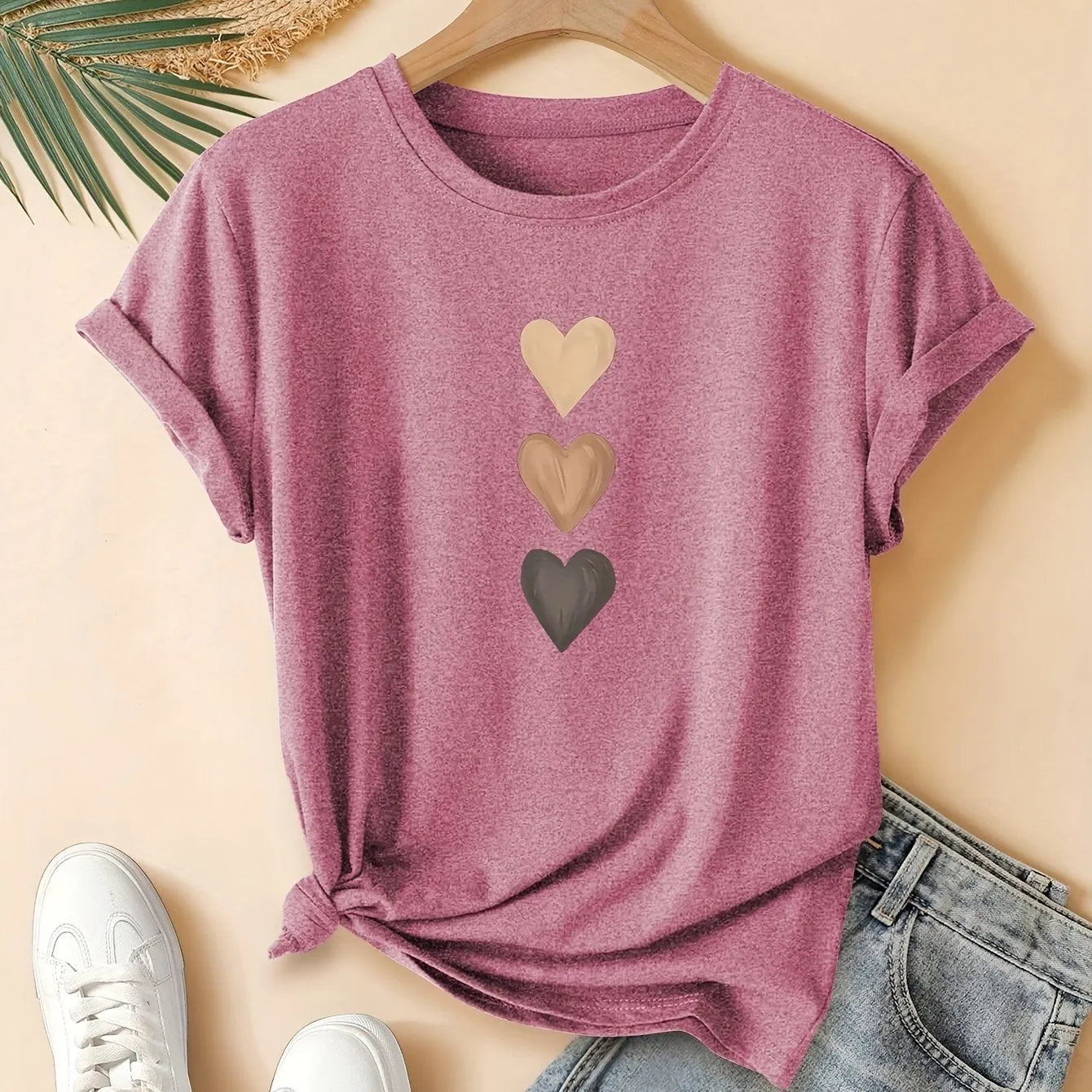 Chinese style art retro graphic print on a women's pure cotton short sleeve round neck T-shirt.