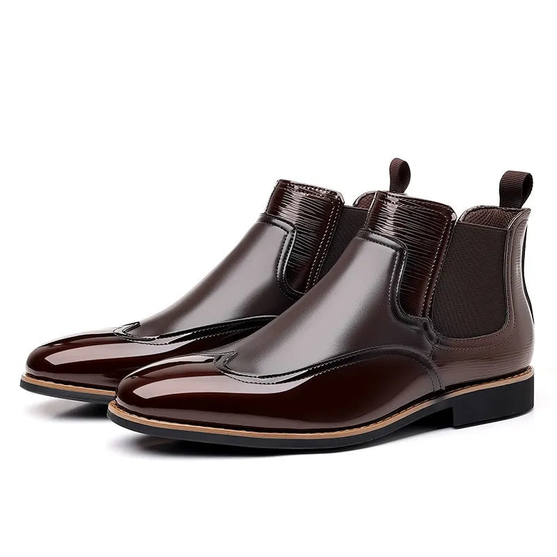 Men's colour block Chelsea boots in black with low heel, elastic band, and round toe