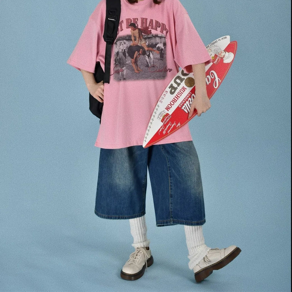 Men's loose straight-leg denim shorts in blue, shown with a fifth pants length for summer.