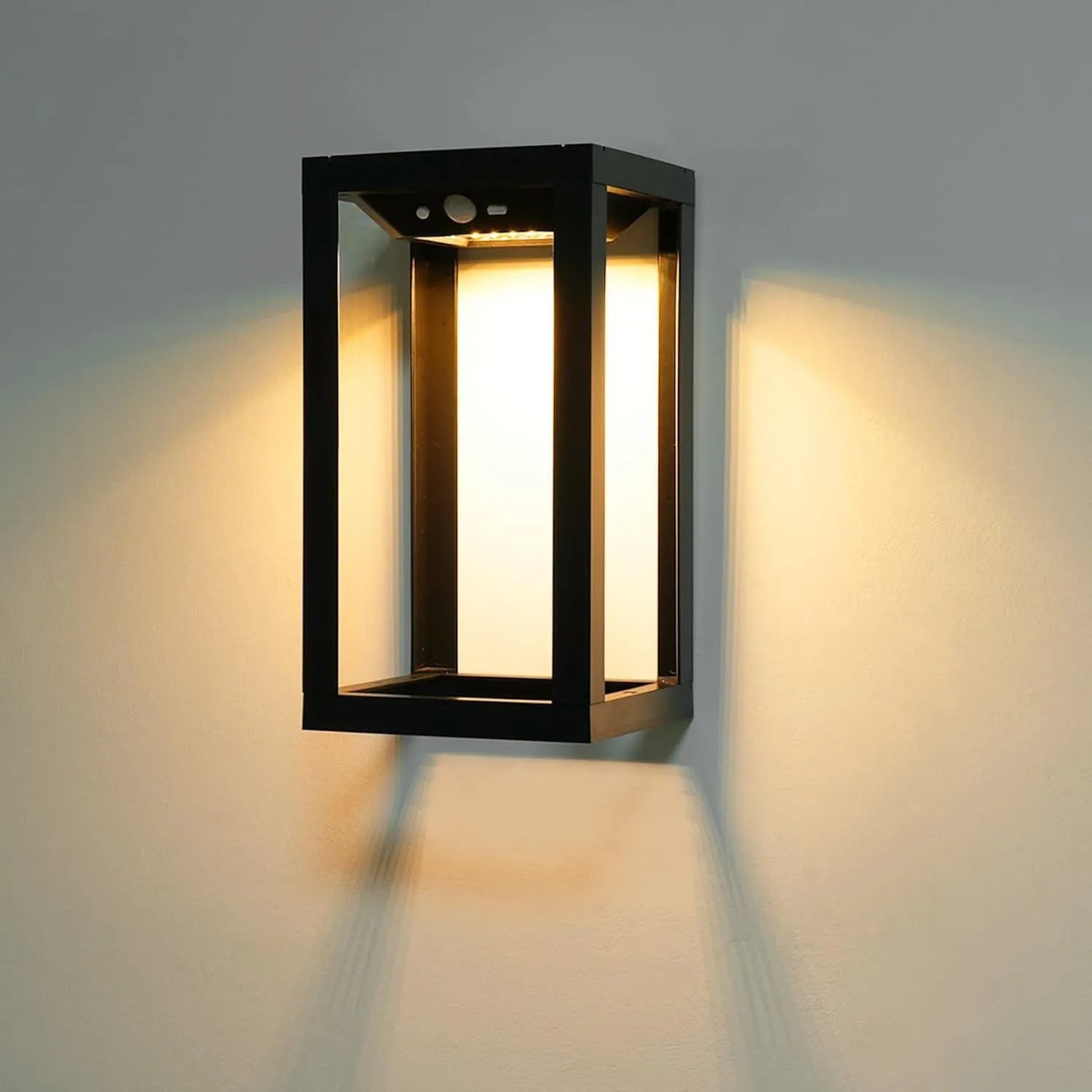Modern Chinese outdoor solar wall lamp with plastic shell for garden installation