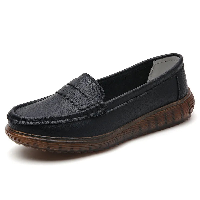 Women's flat shoes with breathable cutout upper, two-layer cowhide, and low heel in beige colour