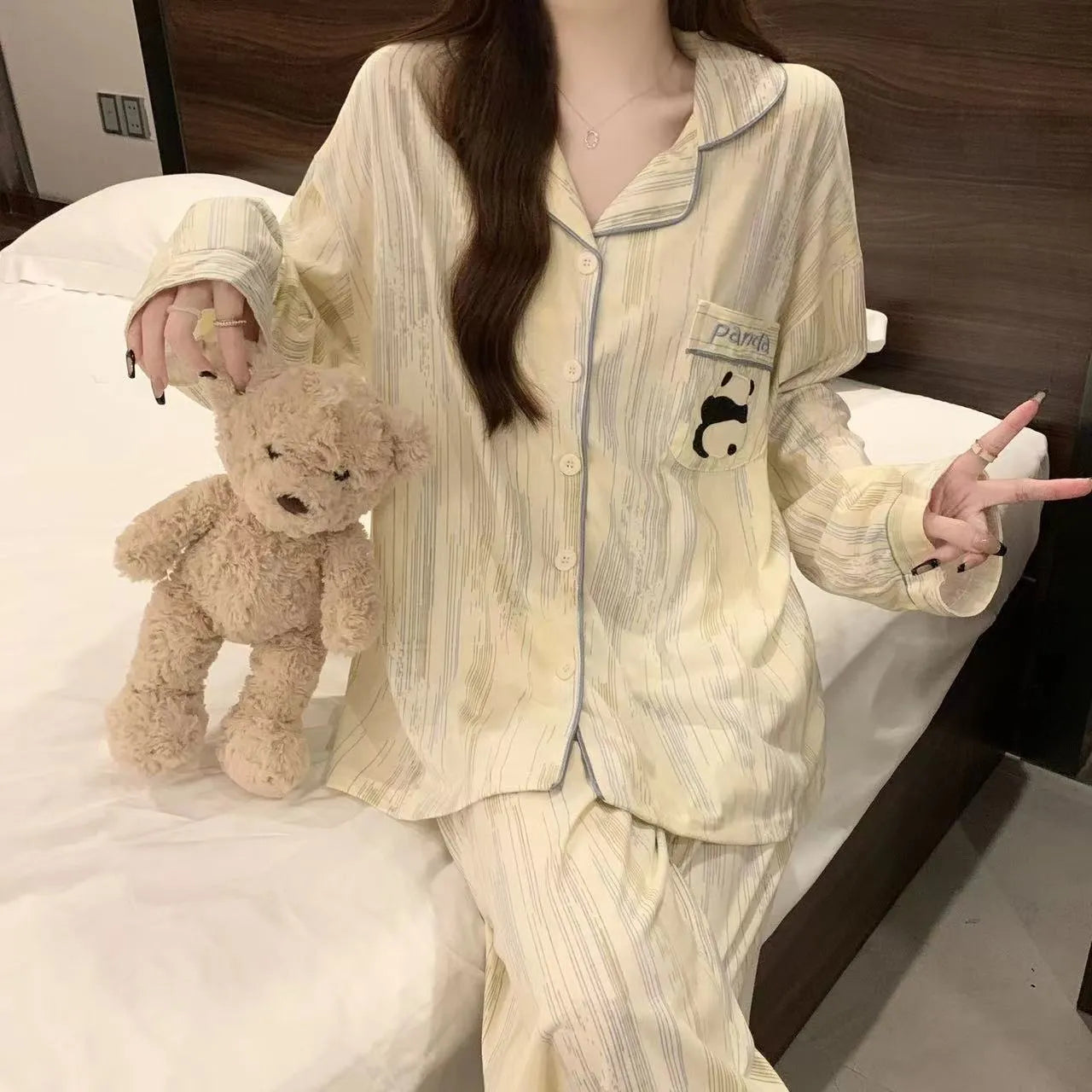 Sweet And Simple Cardigan pajama set for girls in cloud cotton with long sleeves and cartoon print