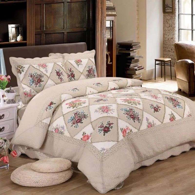 Pure cotton quilted bedspread three-piece set in bedspread style with matching pillowcases.