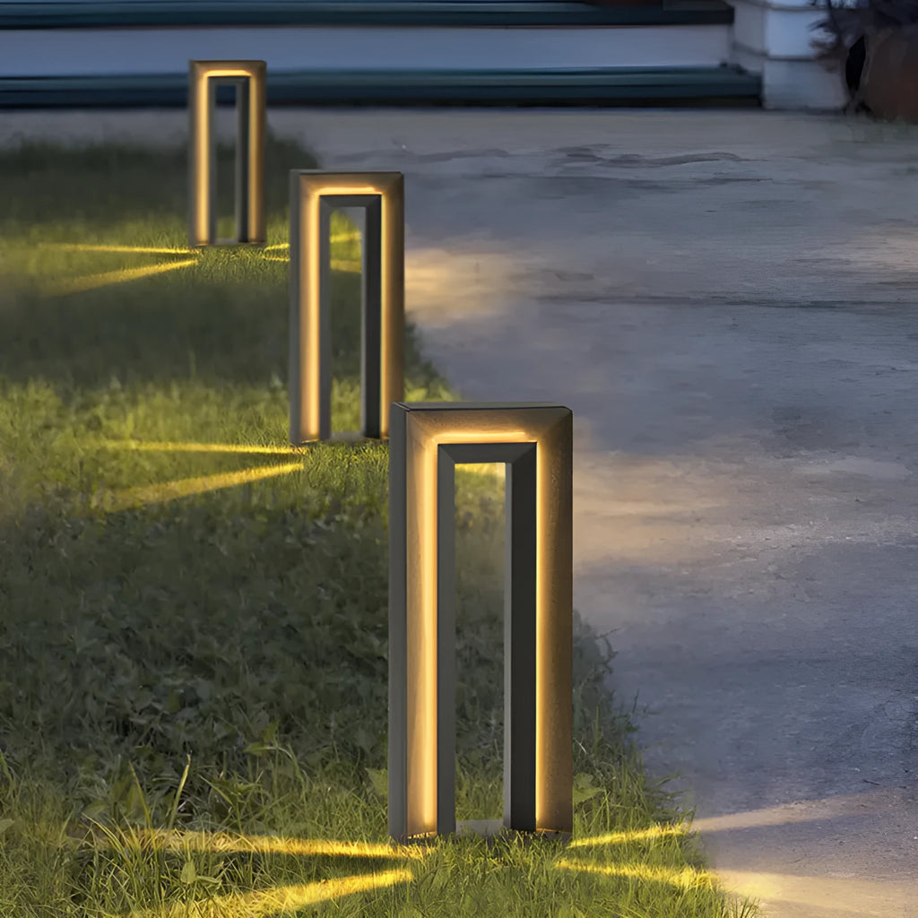 Geometric stainless steel solar garden lamp with acrylic elements