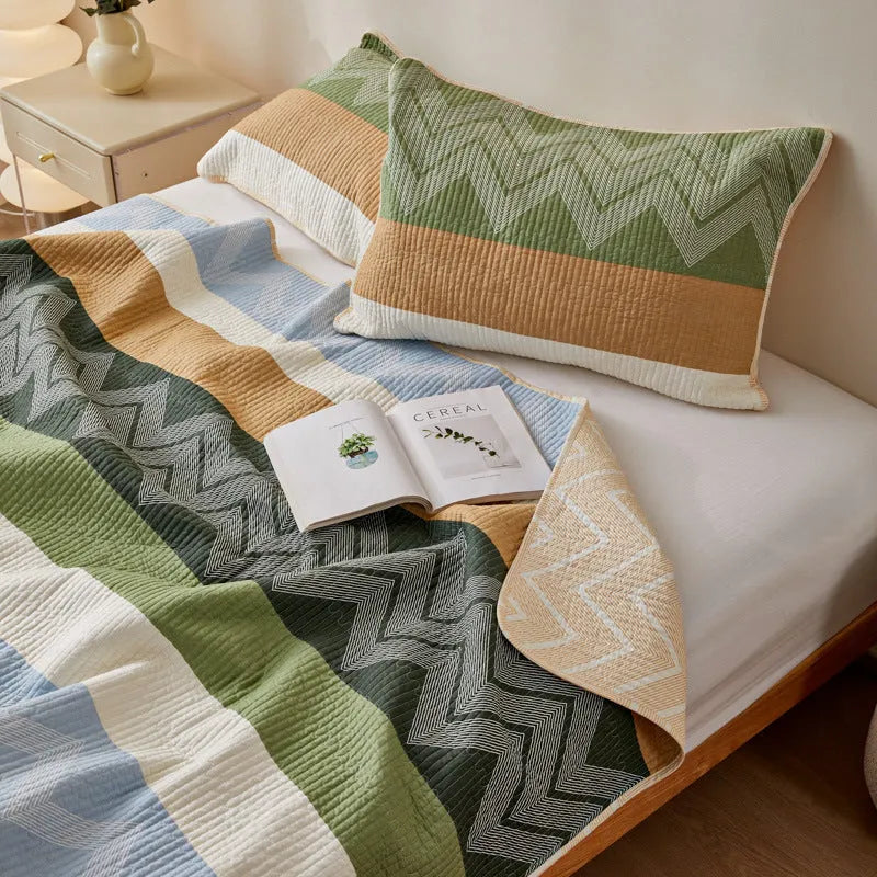 Pure cotton printed bed sheet set in modern simplicity style with reactive dyed patterns for summer bedding