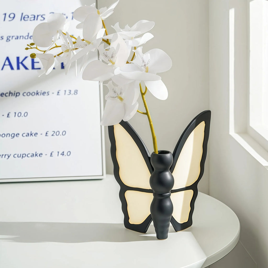 Ceramic butterfly vase and tissue box set with waterproof coating for living room