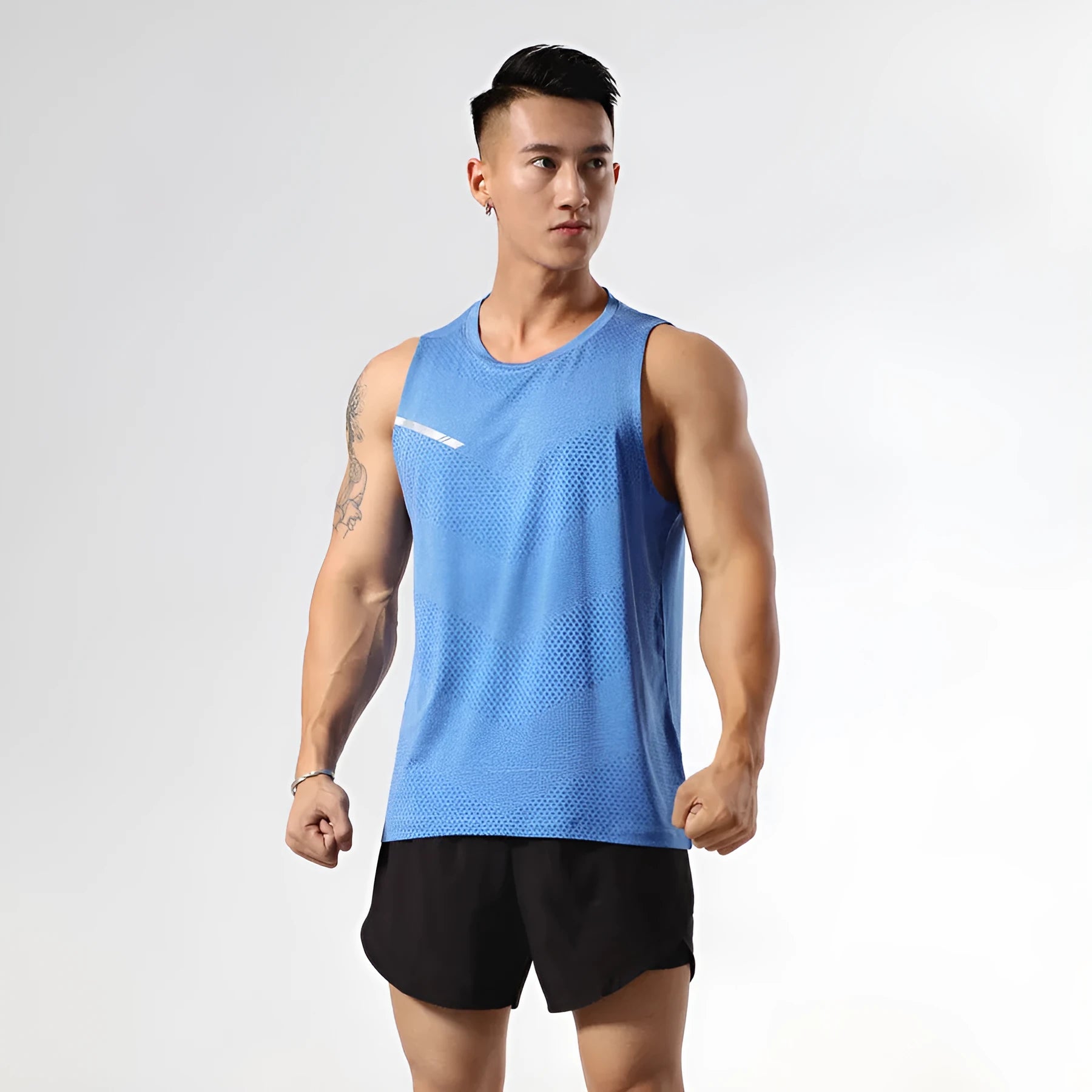Men's solid colour quick-drying polyester sports tank top for summer outdoor activities