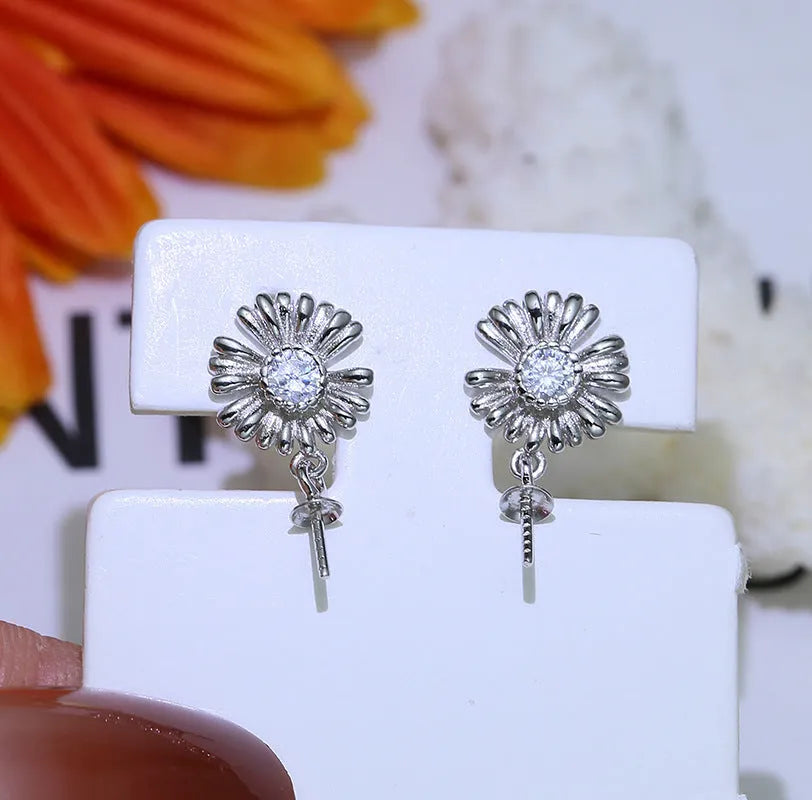 Baroque flower-shaped S925 sterling silver earring and ring holder in gold or silver finish