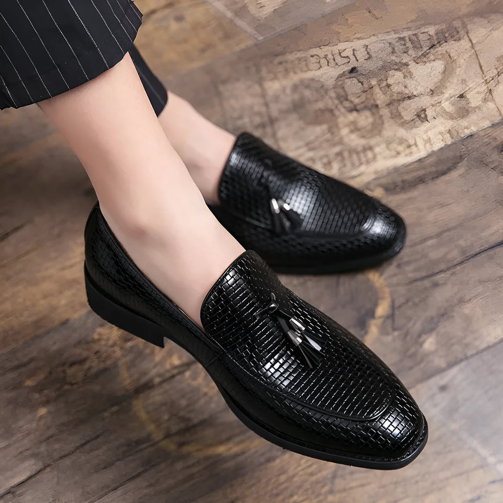Men's black pointed toe slip on business shoes with tassel decoration on artificial PU leather