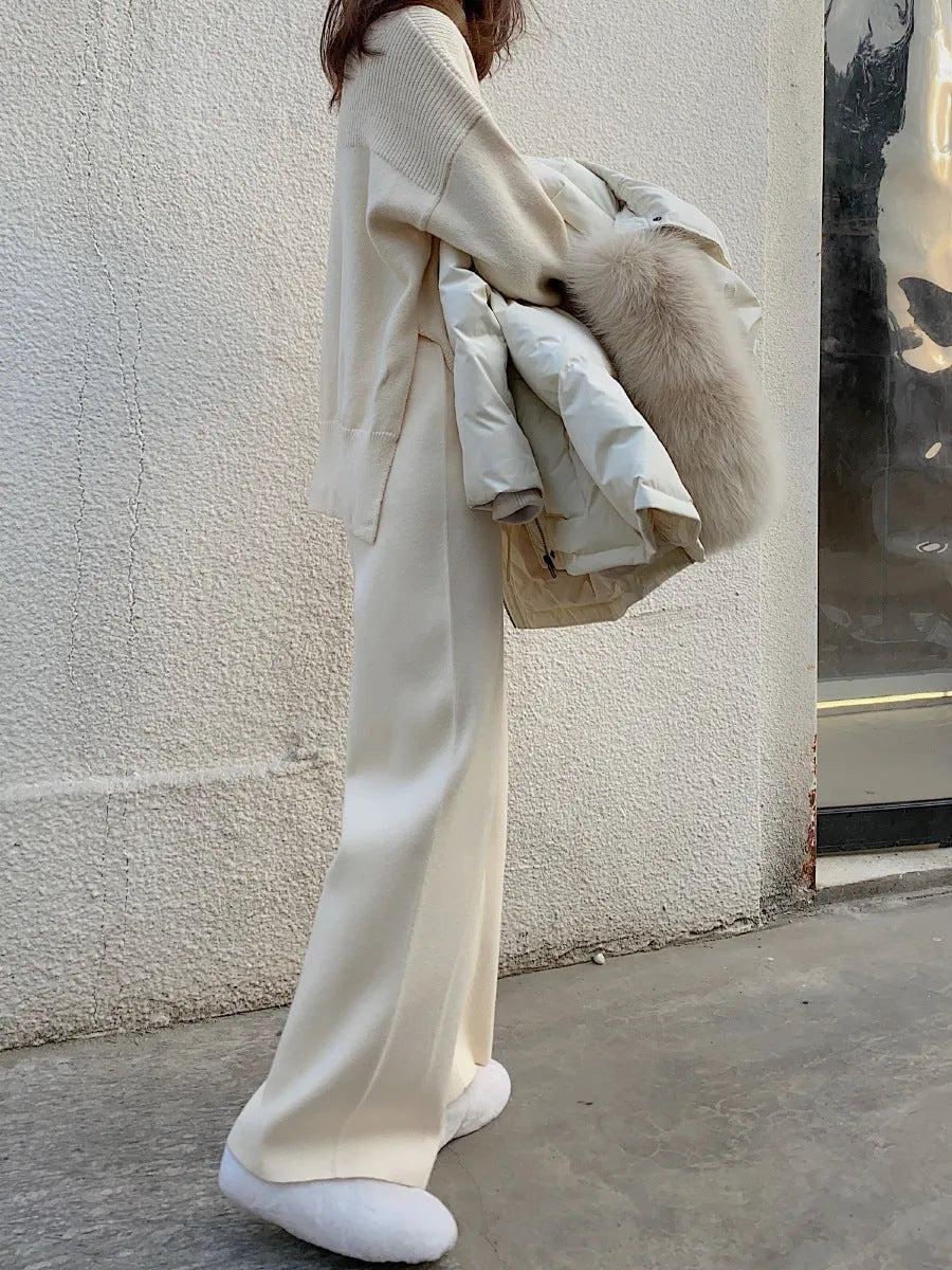 Women's knitted wide-leg high waist trousers in straight cut with drop hem design
