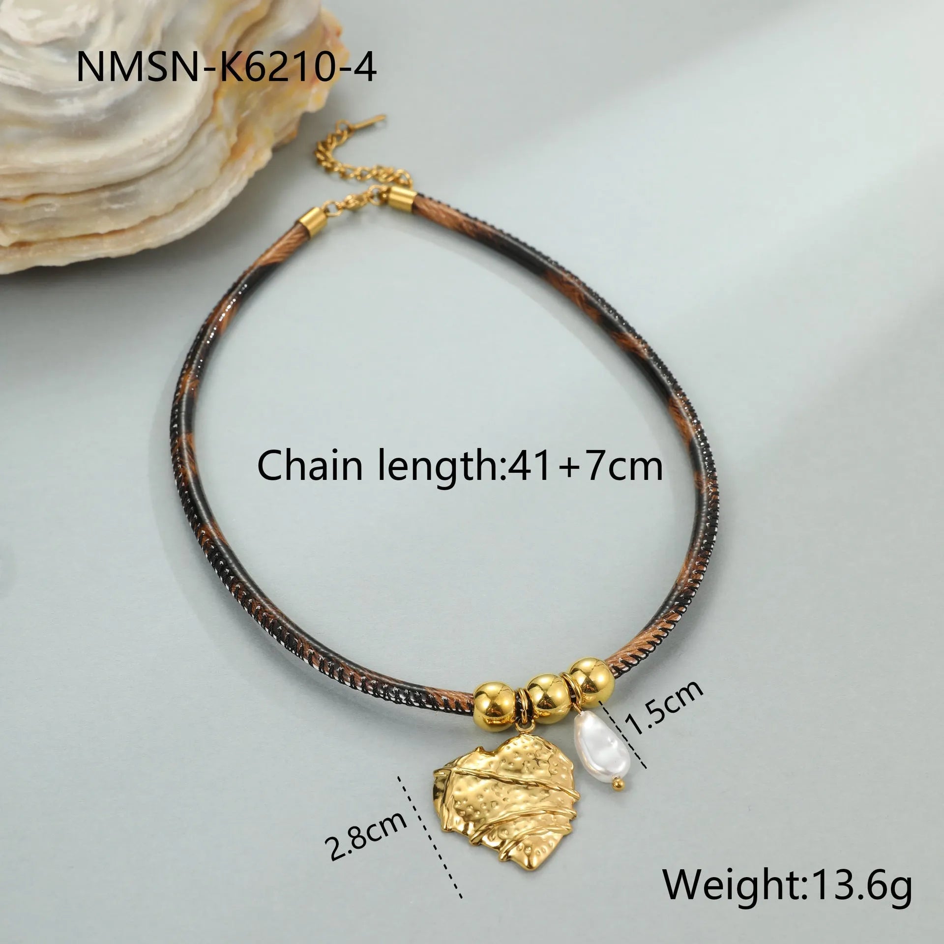 Geometric leopard pendant necklace for women in gold-plated stainless steel on an adjustable chain.