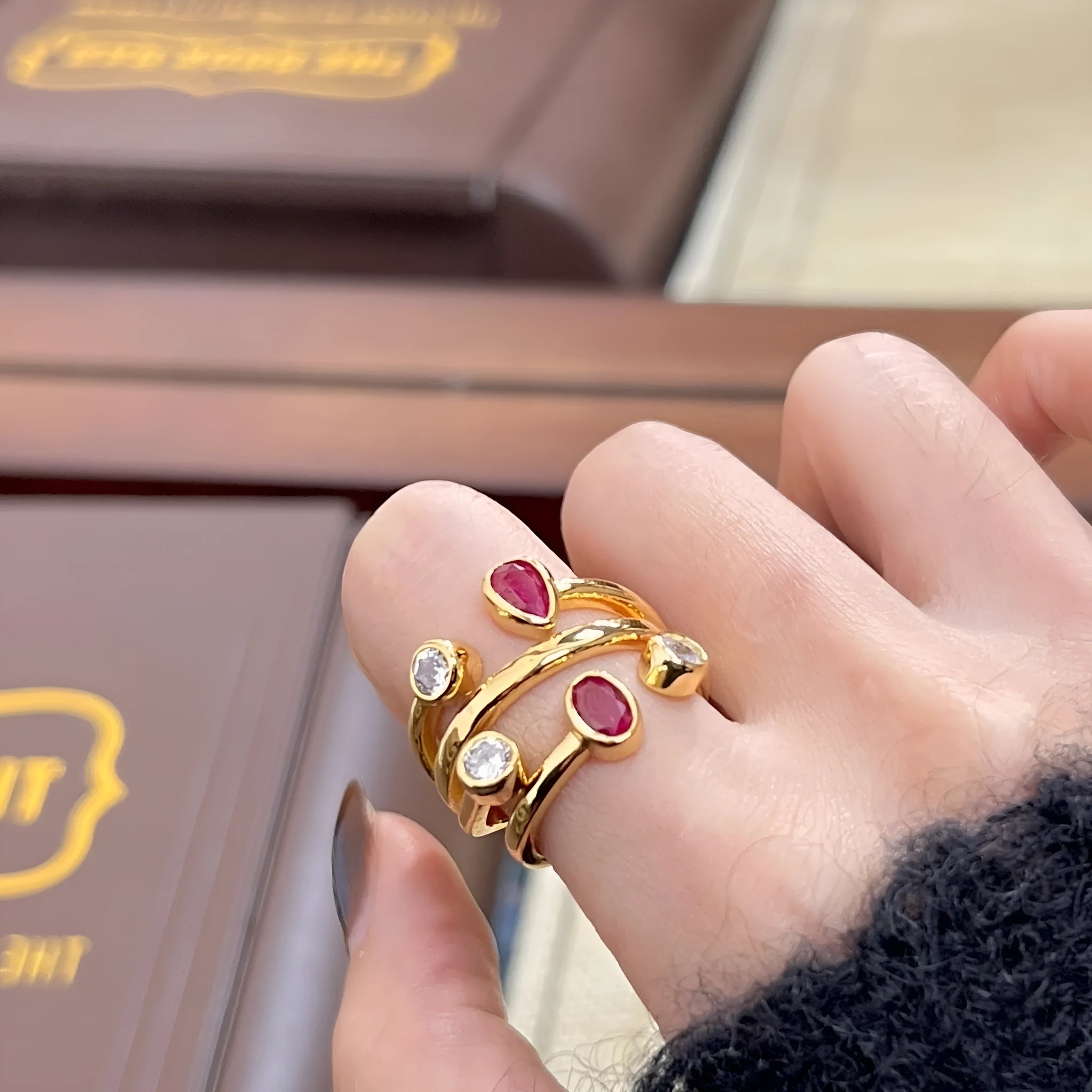 Irregular geometric cross double-headed diamond ring in two-tone colours