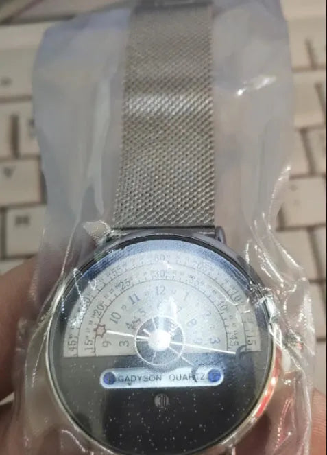 Men's M-1288 quartz sports watch with 40mm dial and alloy case in gold or silver colours