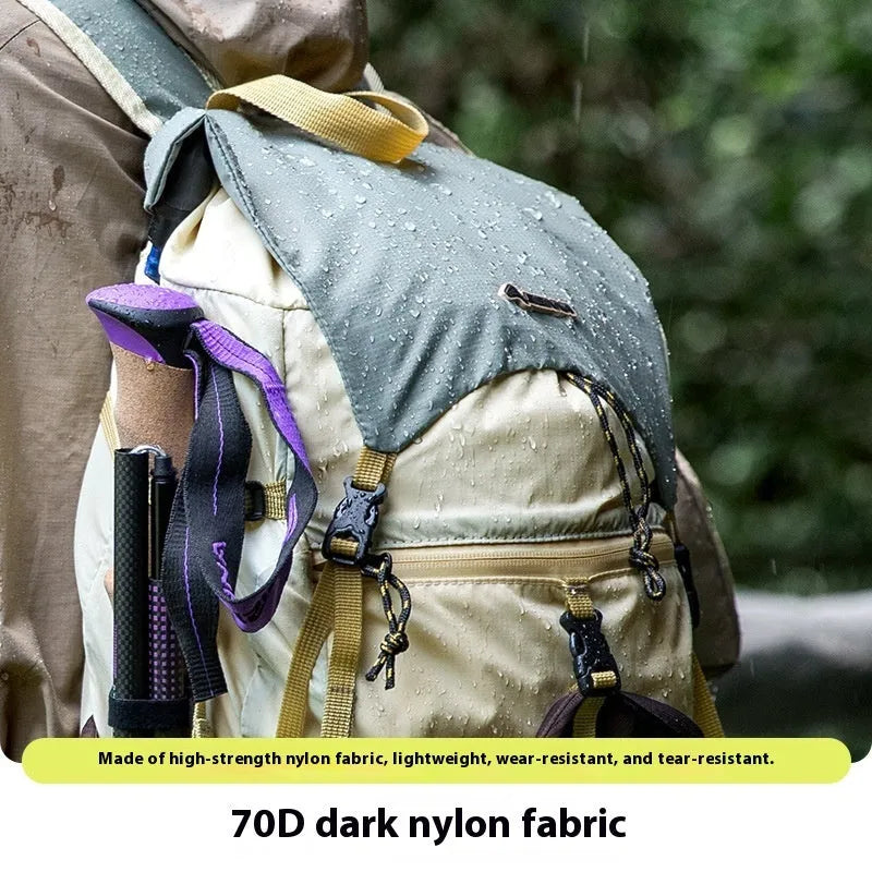 Lightweight nylon outdoor mountaineering backpack 8L in dark blue unisex design