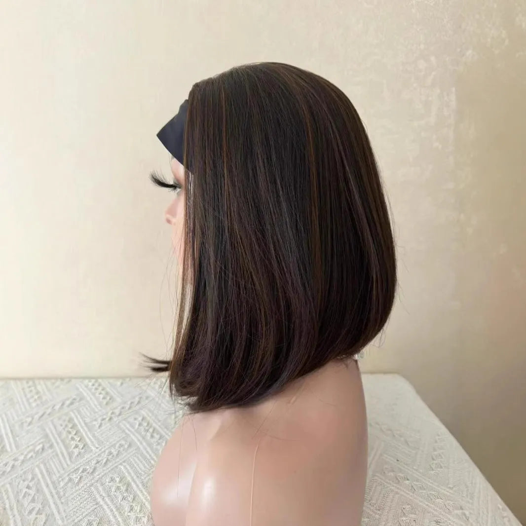 Lady's brown lace wig with inner layer gradient and middle part