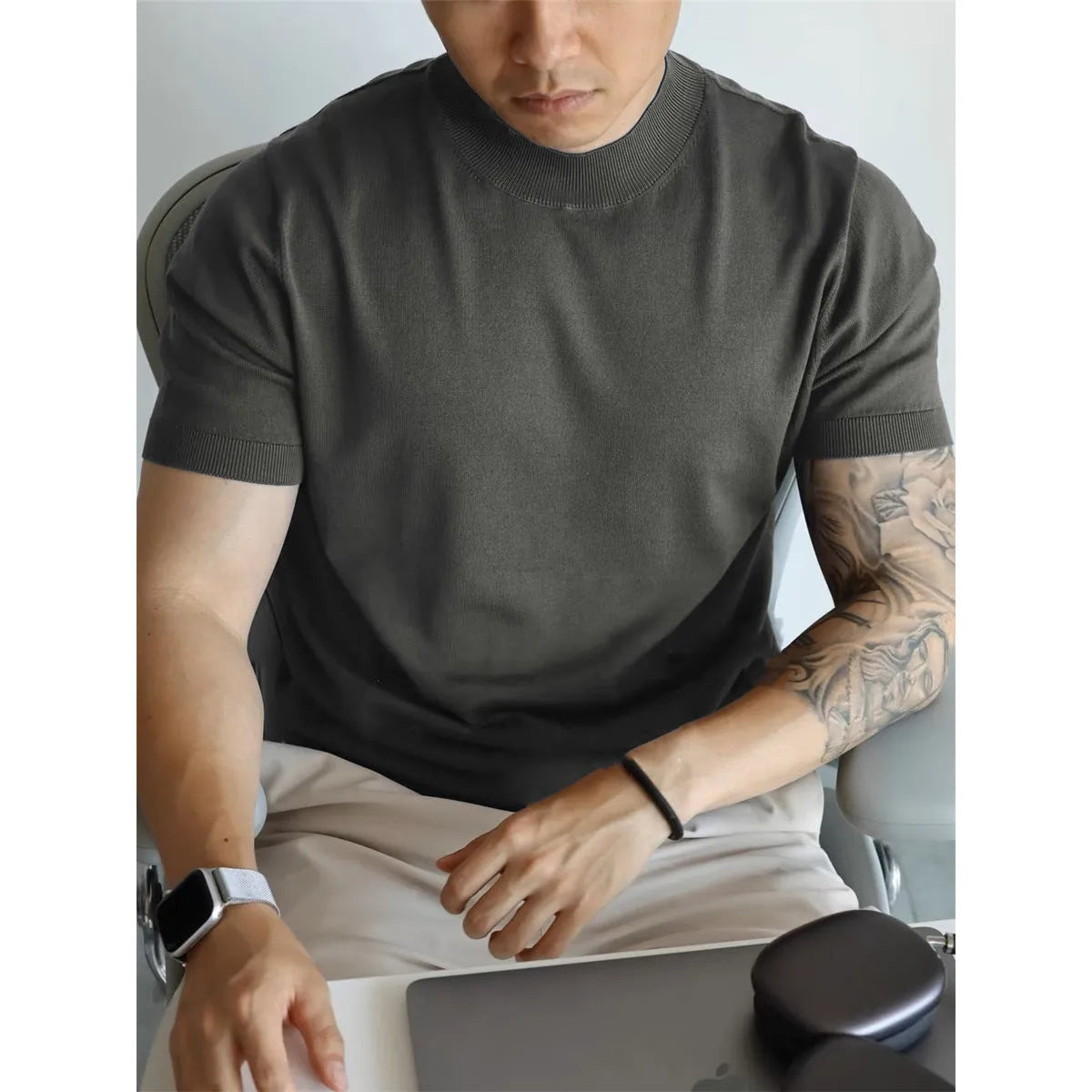 Men's slim-fit polyester t-shirt in multiple colour options for commute and office wear