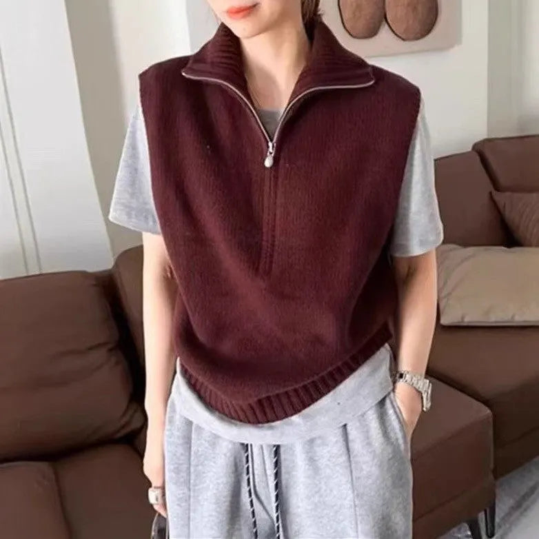 Retro half zipper sleeveless knit vest in polyester mesh fabric showing Japanese casual style