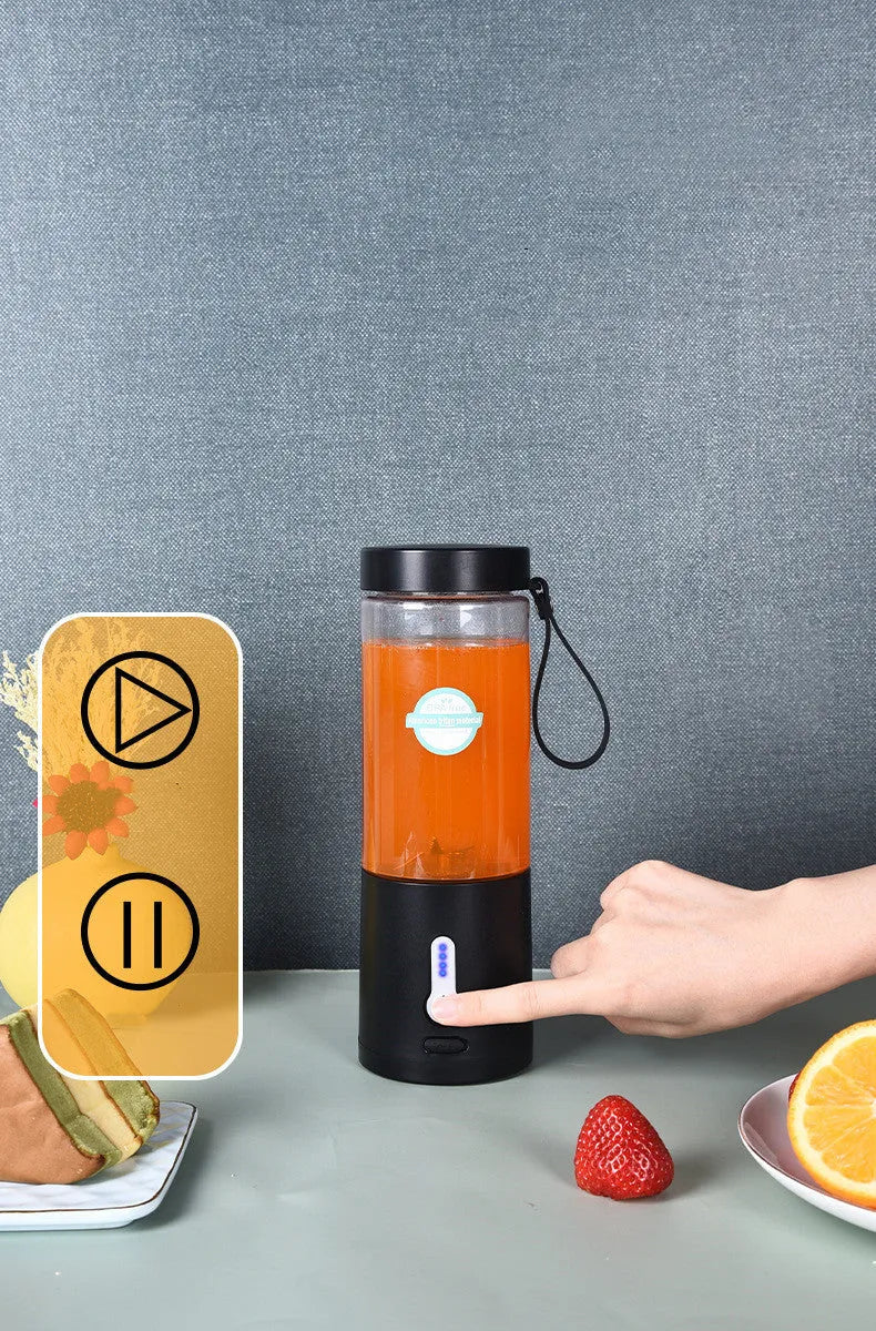 Black rechargeable portable juicer with USB charging port, 530ml capacity, and PC food grade plastic liner