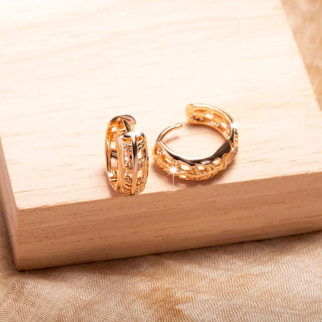 Hollowed copper earrings in heart or leaf shape with rose gold finish