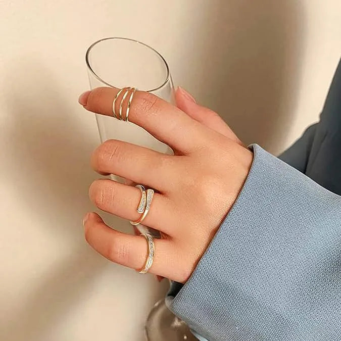 Geometric toe ring with gold plating and rhinestone or water drop decoration options