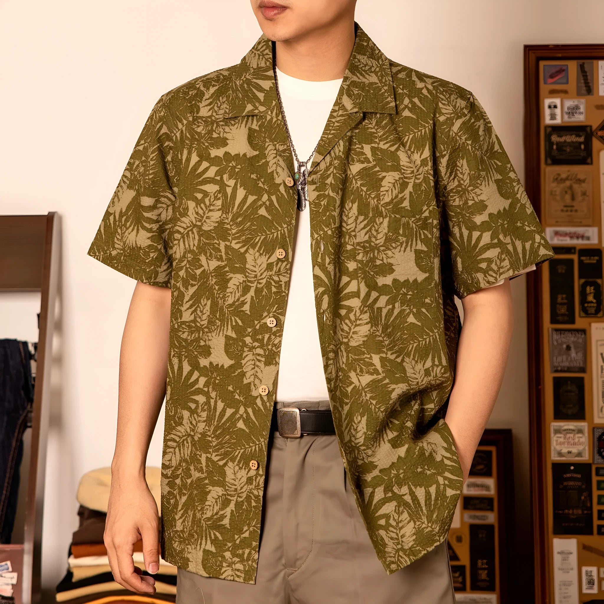 Vintage floral printed seersucker shirt with Cuban collar in loose fit, shown in blue and green colour options