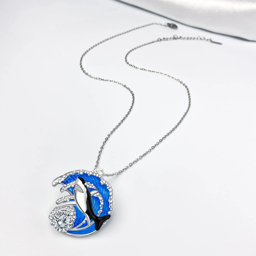Women's shark necklace with copper pendant and cross chain, adjustable 41-50cm length