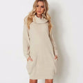 Loose fit mid-length pullover sweater with pockets in imitation cashmere fabric.