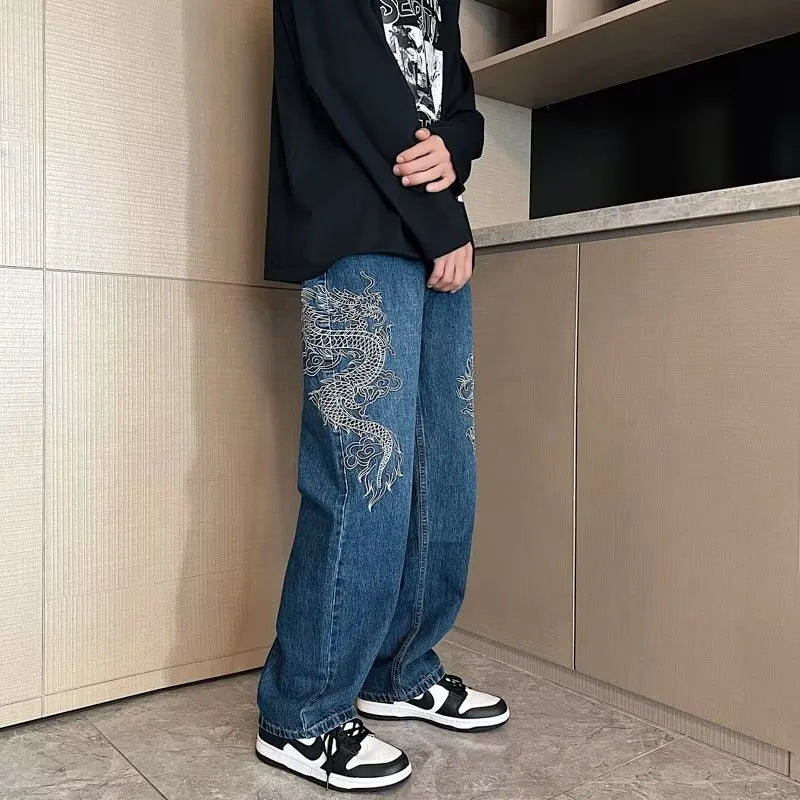 Men's loose embroidered jeans in Golden Dragon colour with cowboy fabric and three-dimensional tailoring, available in sizes S to 3XL.