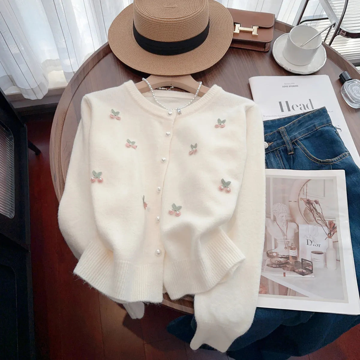 Women's cashmere cardigan with beaded trim in French sweet style, available in four colours