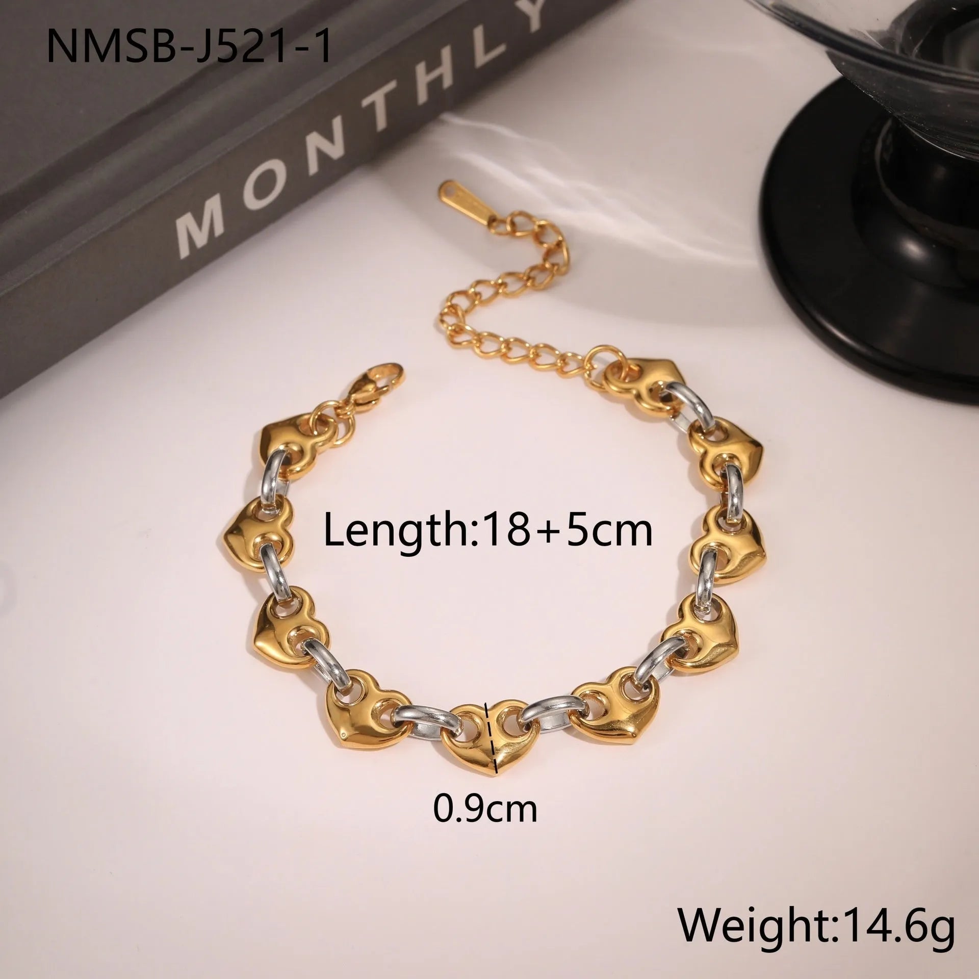 Women's hollowed-out geometric heart bracelet in gold or steel colour on stainless steel chain.