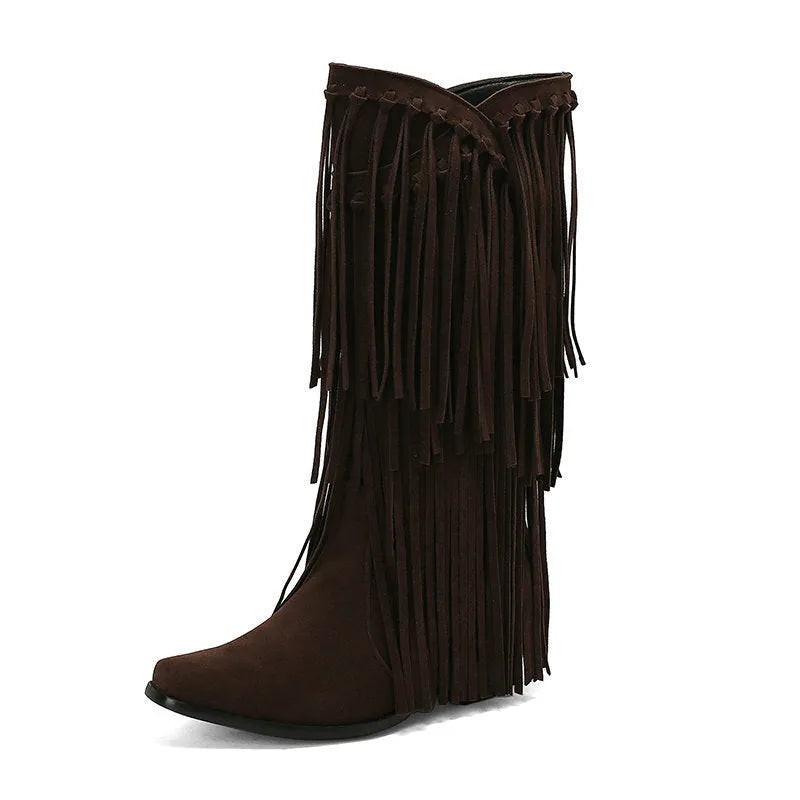 Women's suede mid-calf boots with chunky heel and square toe in beige colour